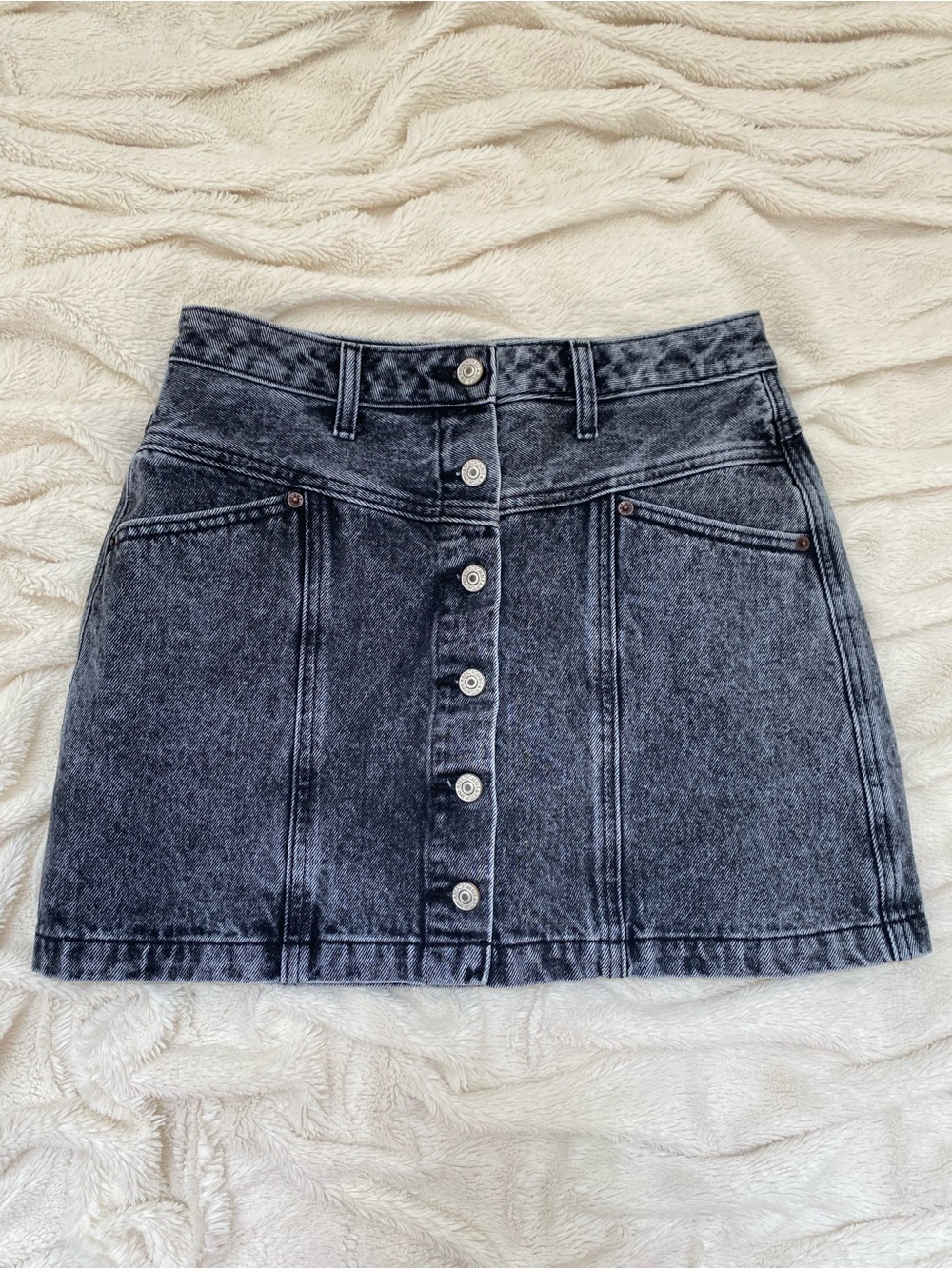 Abercrombie & Fitch black acid-wash denim mini skirt Sz 4/27